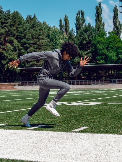 Conjunto con capucha para hombre antracita Bolf D003