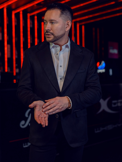 Americana de hombre de terciopelo negra Bolf 24410