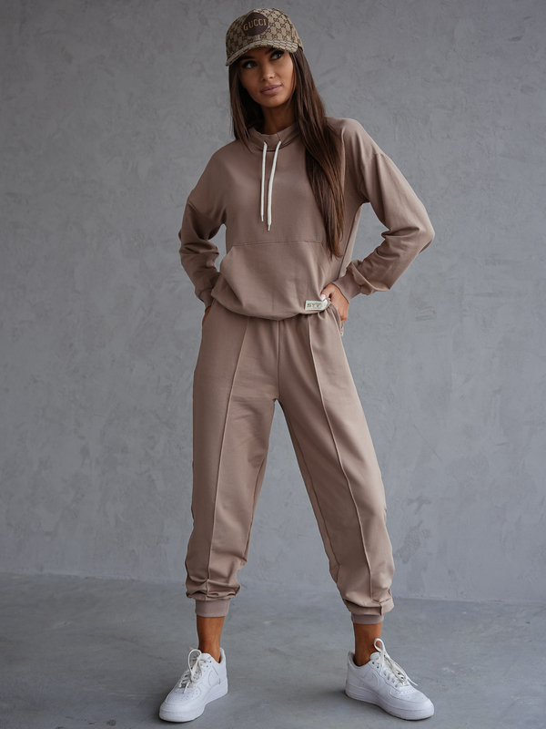 Conjunto de chándal de dos piezas para mujer color capuchino Bolf 82162